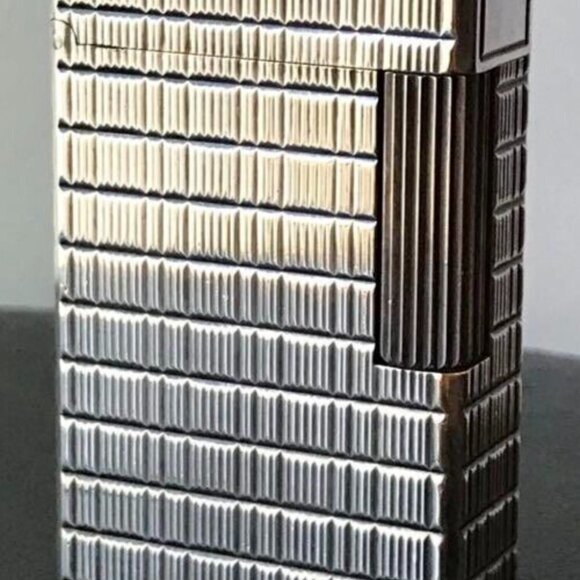 S.T. Dupont Vintage Silver Plated "Prince of Wales" Lighter - Picture 2 of 6